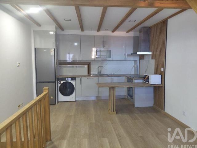 Casa / Villa T3 em Cantar Galo e Vila do Carvalho de 105 m² 105m² Covilhã Conceição