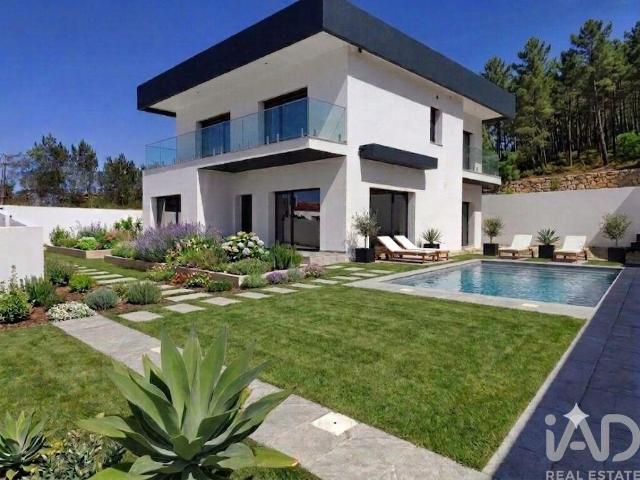 Casa / Villa T3 em Chão de Couce de 270,00 m² 270m² Ansião