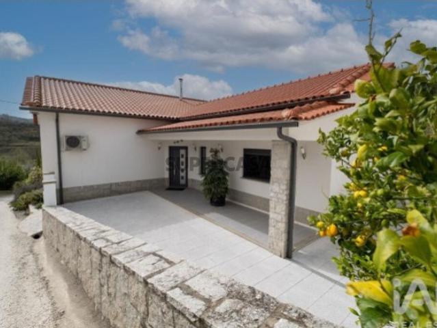 Casa / Villa T3 em Côja e Barril de Alva de 145,4 m²