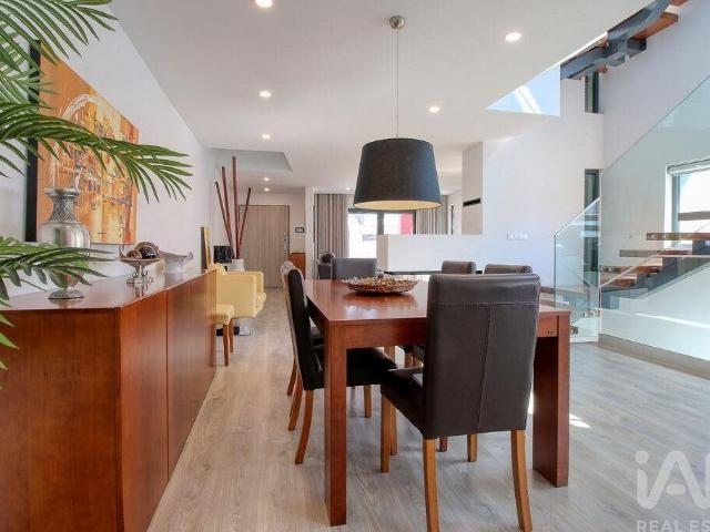 Casa / Villa T3 em Faro de 202 m² 202m² Faro Sé e São Pedro
