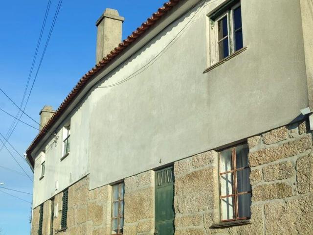Casa / Villa T3 em Lagares de 240 m²