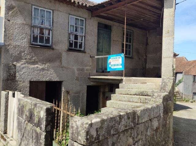 Casa / Villa T3 em Lagares de 68 m²