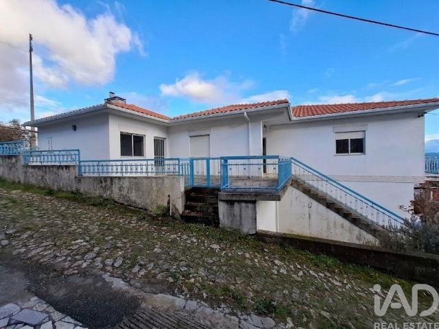 Casa / Villa T3 em Lordelo de 103,5 m² 103m² Vila Real Nossa Senhora da Conceição, São Pedro e São Dini