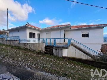 Casa / Villa T3 em Lordelo de 103,5 m² 103m² Vila Real Nossa Senhora da Conceição, São Pedro e São Dini