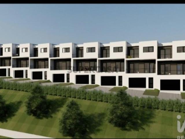 Casa / Villa T3 em Louredo de 234,00 m²
