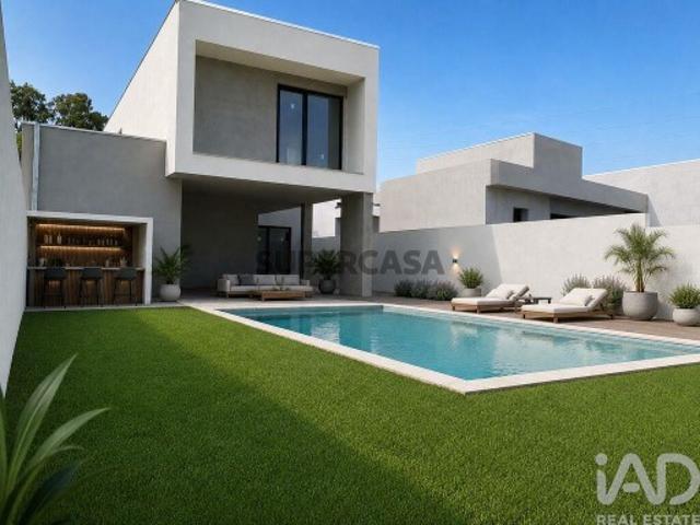 Casa / Villa T3 em Paredes de 236,00 m²