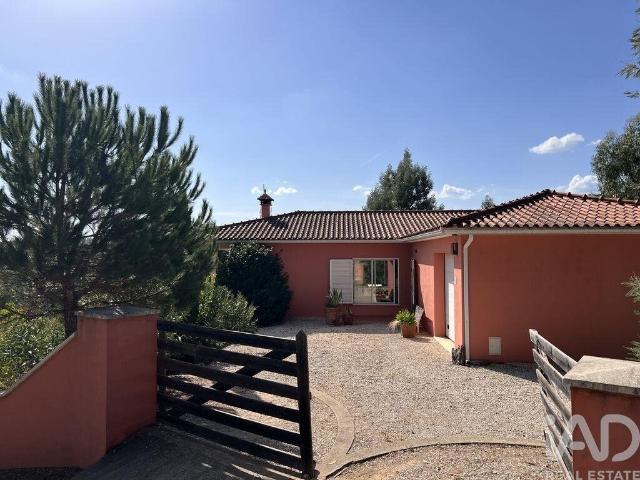 Casa / Villa T3 em Pedrógão Grande de 192 m² 192m² Pedrógão Grande
