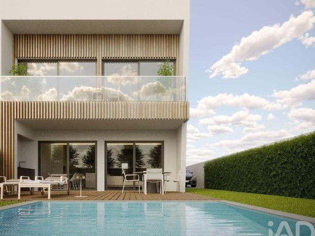 Casa / Villa T3 em São Domingos de Rana de 189,00 m² 189m² São Domingos De Rana