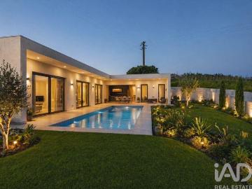 Casa / Villa T3 em Salir de Matos de 190,00 m² 190m² Salir De Matos