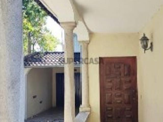 Casa / Villa T3 em Seia, São Romão e Lapa dos Dinheiros