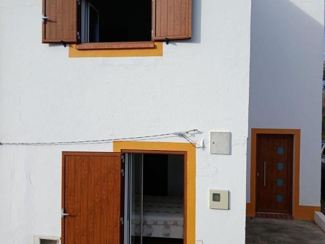 Casa / Villa T3 em Vale de Santiago de 75 m²