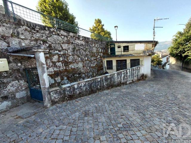Casa / Villa T3 em Vila e Roussas de 112 m²