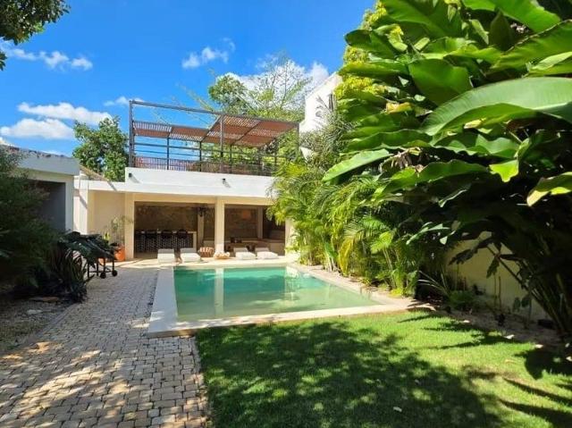 CASA VILLA TUK SANTIAGO