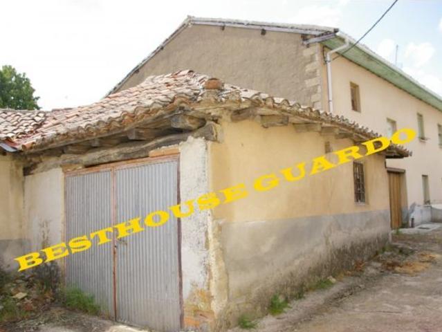 CASA Y ANTIGUO MOLINO EN MANTINOS Palencia
