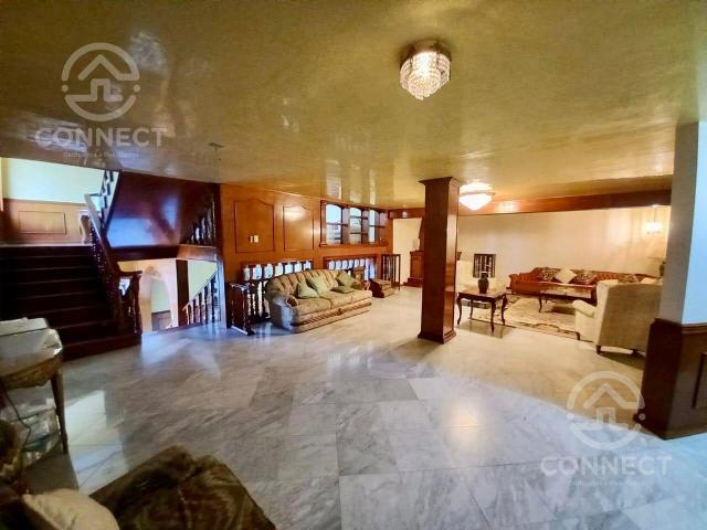 Casa y Edificio de Departamentos en Venta en Cumbres de Arbide, Le?n Gto