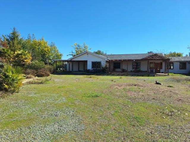 Casa y Parcela de Media Hectárea, Loteo El Molino | 4 dormitorios por 230000. 00 en Linares