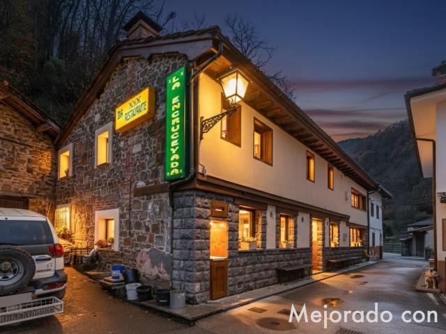 CASA Y RESTAURANTE EN VENTA EN CALEAO CASO