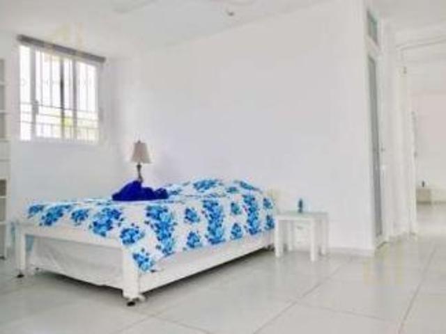 Casa y Terreno en Venta en Alvarado Veracruz, frente al mar, con patio interno y externo, terraza, j