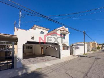 CASA Y TERRENO EN VENTA EN COL. PRADOS DE CENTENARIO