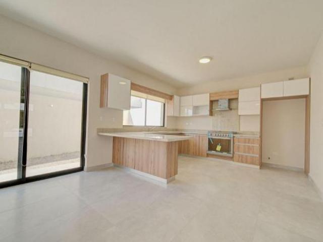 CASA ZONA NORTE, EN VENTA, PRIVANZA CALIZAS