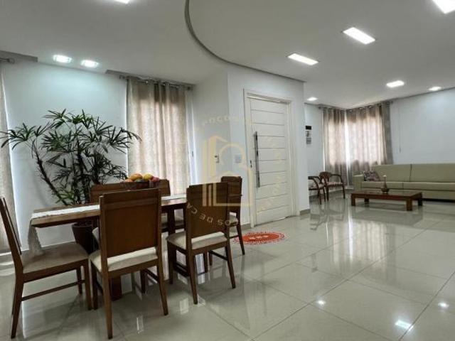 Casa 04 Dorm. em Chácaras Poços de Caldas Poços de Caldas