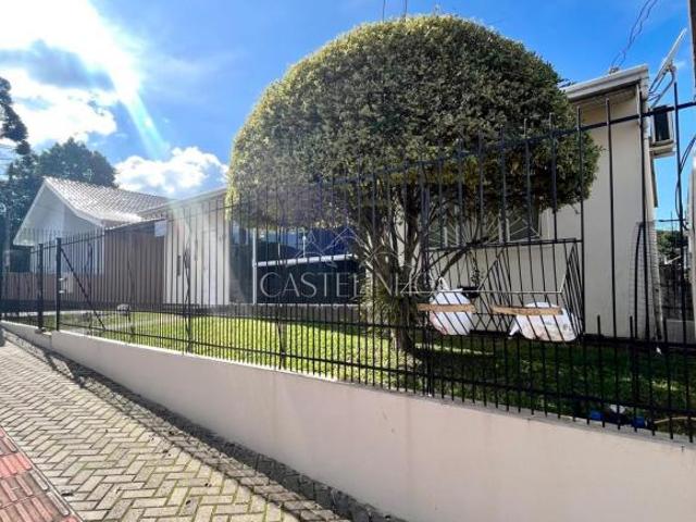 CASA 04 DORMITÓRIOS BAIRRO BELA VISTA