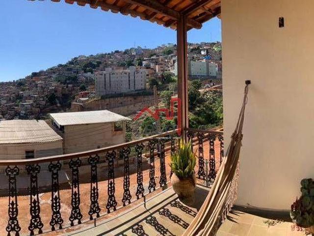 Casa, 04 quartos, Santa Lúcia. Venda