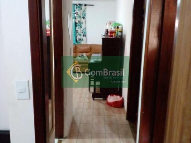 Casa 02 Dormitórios venda Jardim Universo