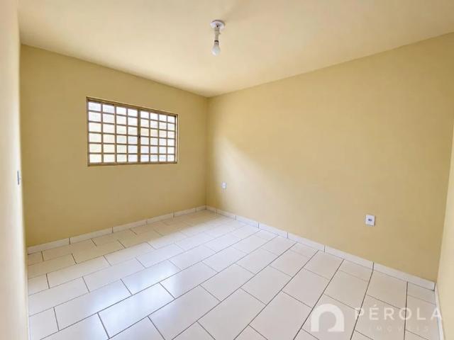 Casa 02, 2 quartos, Vivenda Tete, Rua.