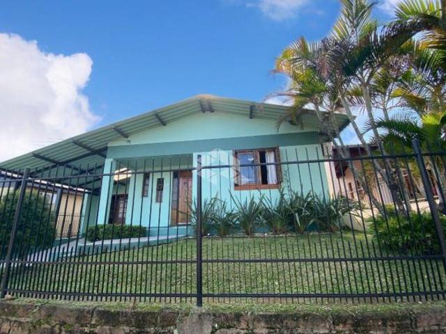 CASA 03 DORMITÓRIOS