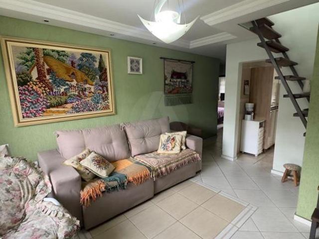 Casa 03 Quartos 01 Suíte Localização Privilegiada Possuí uma segunda casa nos fundos do terreno c
