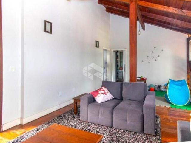 Casa 03 quartos com 03 vagas Bairro Santa Teresa Porto Alegre