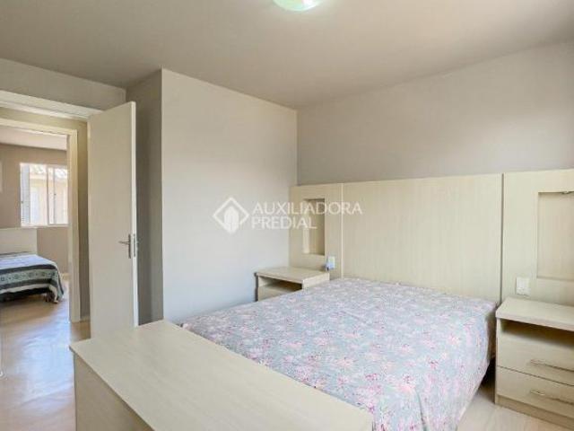 Casa 03 quartos c/suíte em condomínio Bairro Humaitá Porto Alegre