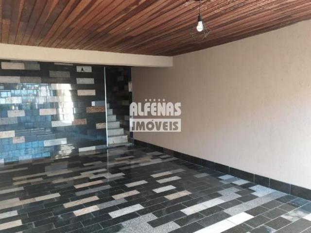 Casa 03 quartos á venda no bairro Três Barras