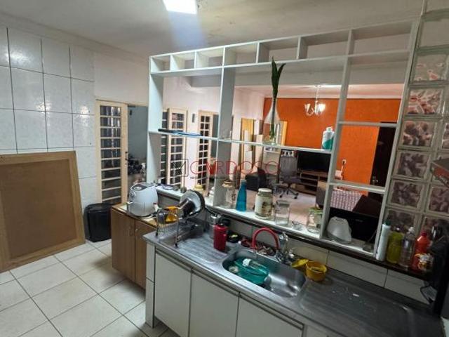Casa 03 quartos em Samambaia Sul, suítes, na laje, Aceita finaniciamento e FGTS