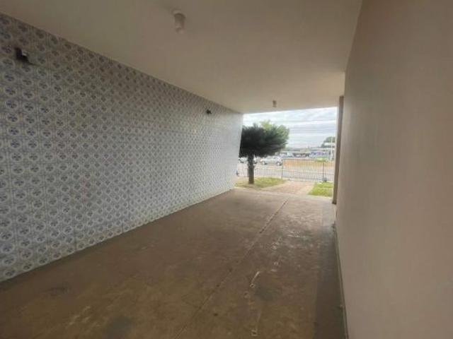 Casa 03 Quartos no Centro de Matozinhos uso Residencial e Comercial !