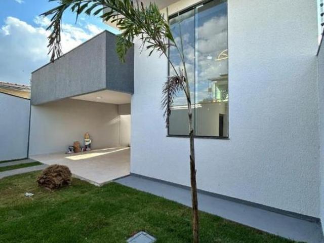 Casa 03 Quartos, sendo duas Suítes no bairro Vila norte Anápolis GO