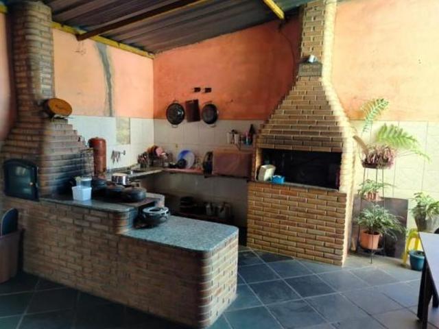 CASA 03 QUARTOS, SUITE QUINTAL