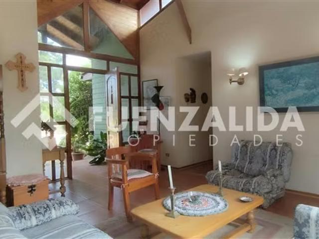 Casa 180 m2 Terreno 11.200 m2 Los Pinares de Algarrobo | 5 dormitorios por 250000. 00 en Algarrobo
