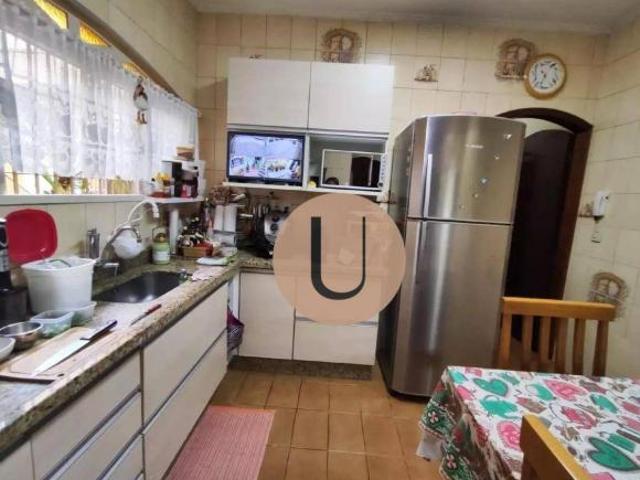 Casa 190m² Mobiliada a Poucos Metros do Metrô – Uso Residencial ou Comercial