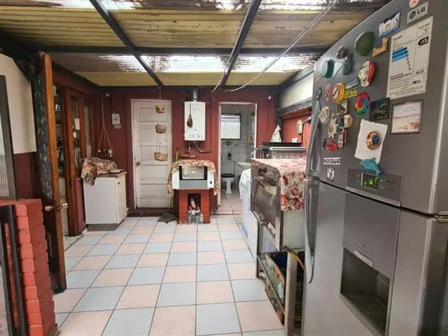 Casa 1000 mts en venta en La Florida SIN COMISION | 4 dormitorios por 640000. 00 en La Florida