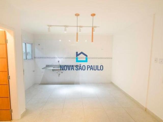 Casa 107,52m²,seminova em condomínio fechado, 3Quartos, Suíte, 2 Vagas +Deposito! Prox Metrô Sacomã