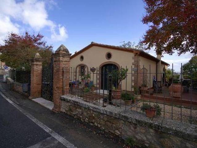 Casa 10 camere da letto, Siena Tuscany 53100 DS96313912