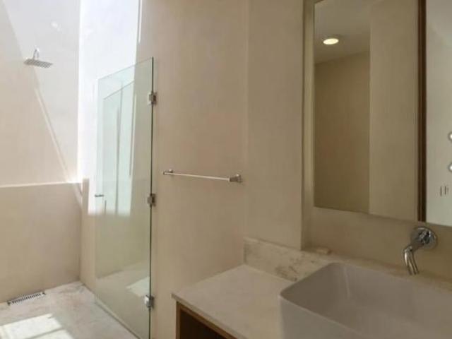 CASA $1,900,000 EN CONKAL YUCATÁN. ESTILO COLONIAL. CON PISCINA. DE 108 M2