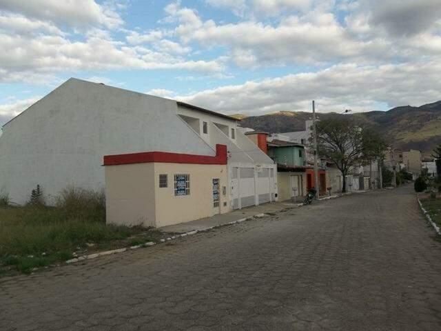 Casa, 1 quarto no bairro SANTOS DUMONT, GOVERNADOR VALADARES, imóvel para Aluguel no valor de R$ 350,00