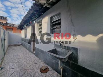 Praça Quinze de Novembro - Academia, Garagem