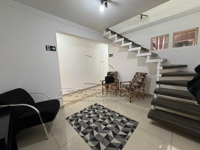 Casa 1 Quarto sendo 3 Suítes Carvalho 123m²