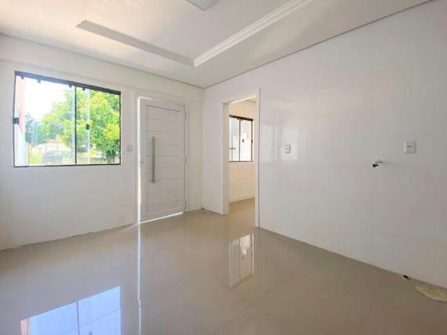 Casa / 1 Quarto / 1 Suíte / 3 Vagas / Terreno grande amplo / Porto Verde / Jardi