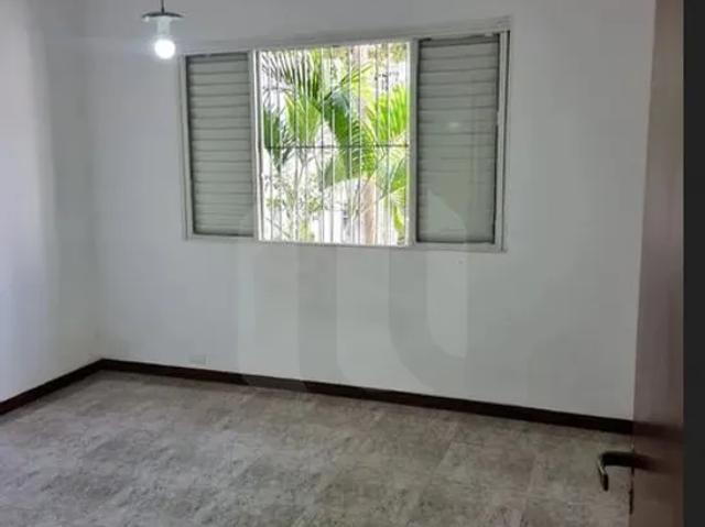 Casa 252m² com 6 quartos e 4 vagas em ótimo bairro de Osasco