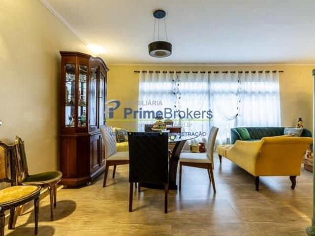 Casa, 267m² 4 Dormitórios, 2 Suítes, 2 Vagas, Piscina e Edícula Completa Bosque da Saúde